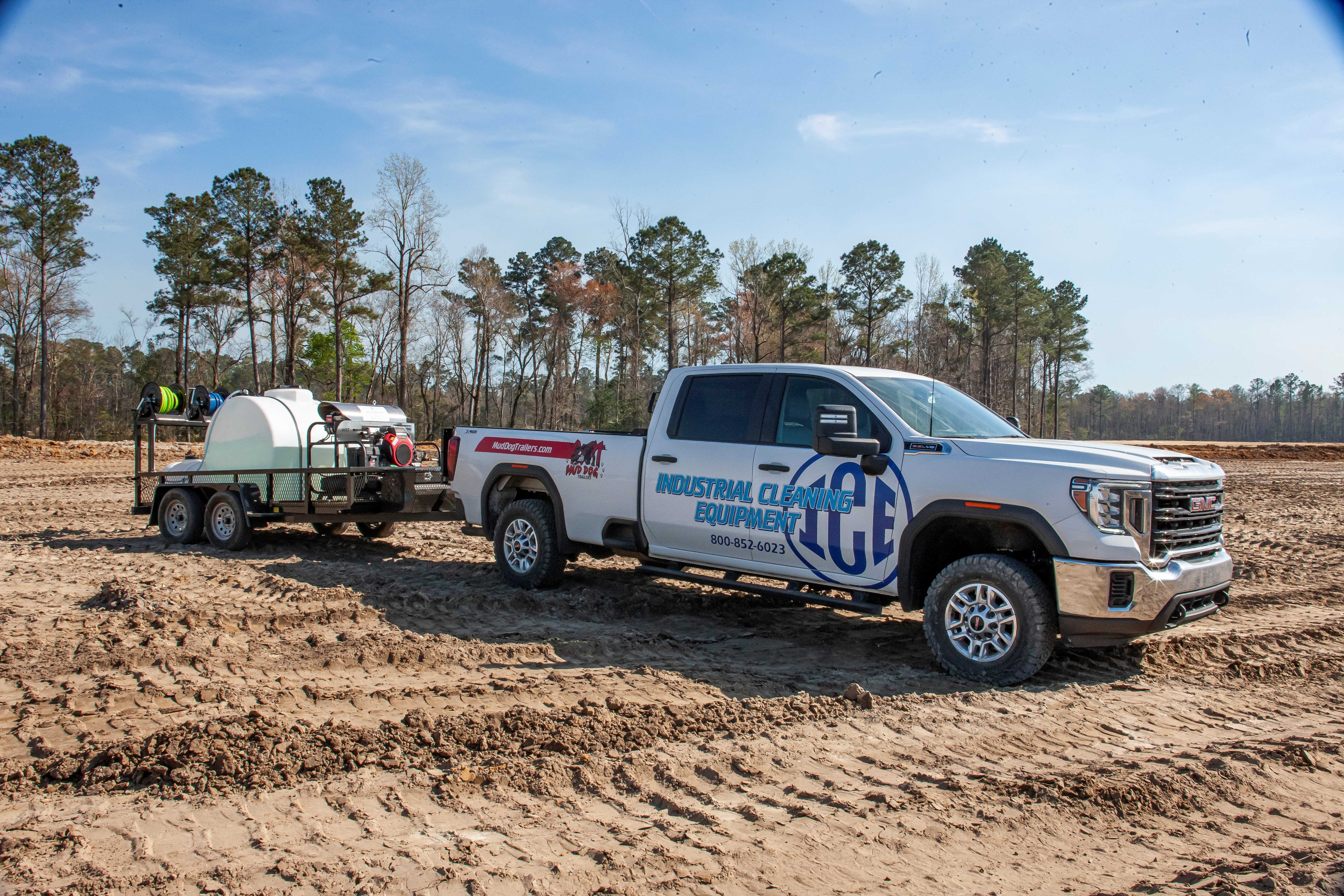 8GPM Super Mud Dog Trailer - Mud Dog Pressure Washing Trailer