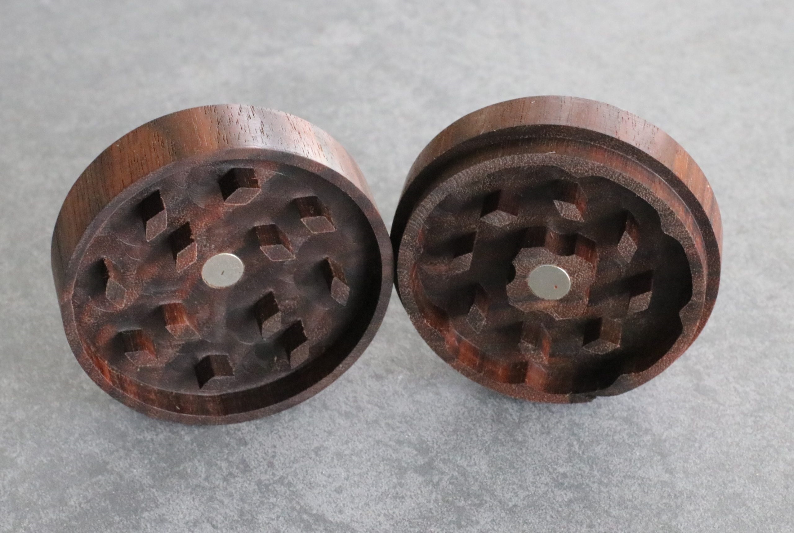 PRO420 Walnut Wood Grinder- 2 Piece simple easy to use herb grinder