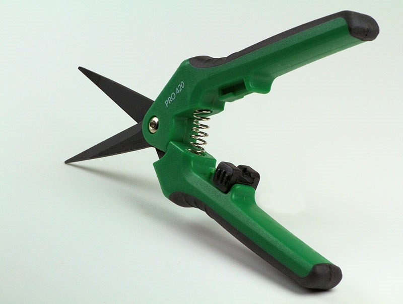 PRO 420 Scissors- Spring Loaded- Professional Manicure Scissors for Cannabis - PRO 420 Scissors