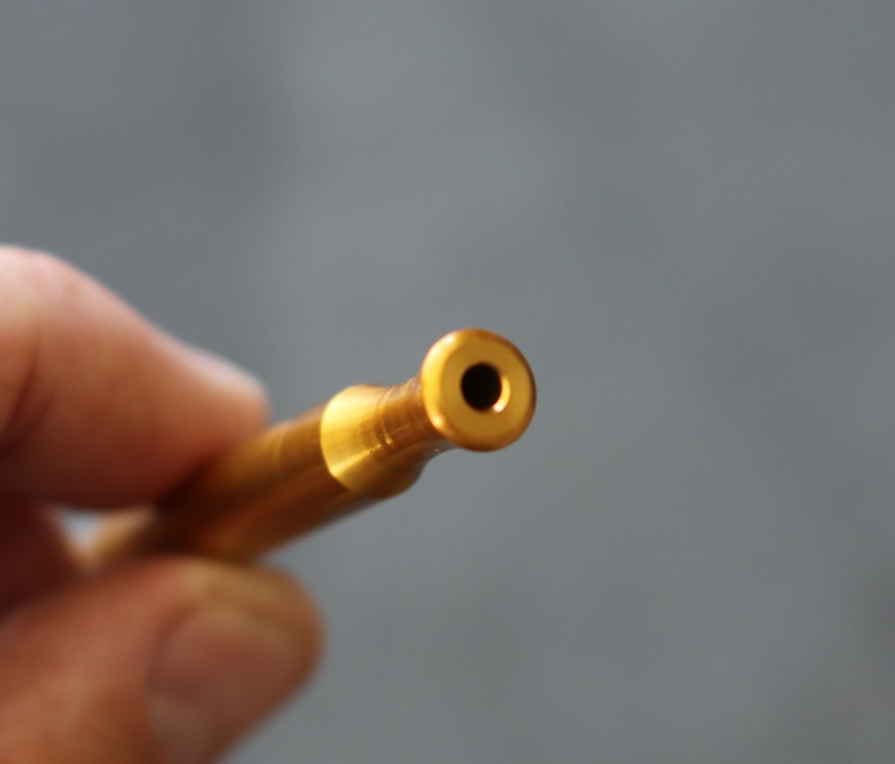 3" Stainless Steel Shark Tip Pipe-Designed for 4" Dugouts w/brass poker - 3' Gold Metal One Hitter Pipe