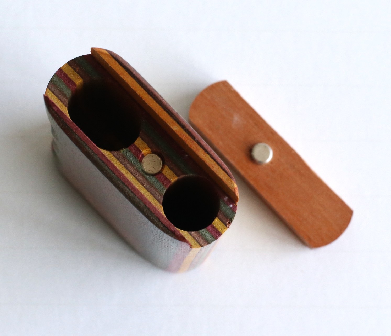 3" Colorful Wood Dugout & One Hitter Pipe-Unique Magnetic Lid-American Crafted Stash Box - Swivel Lid Wood Pipes