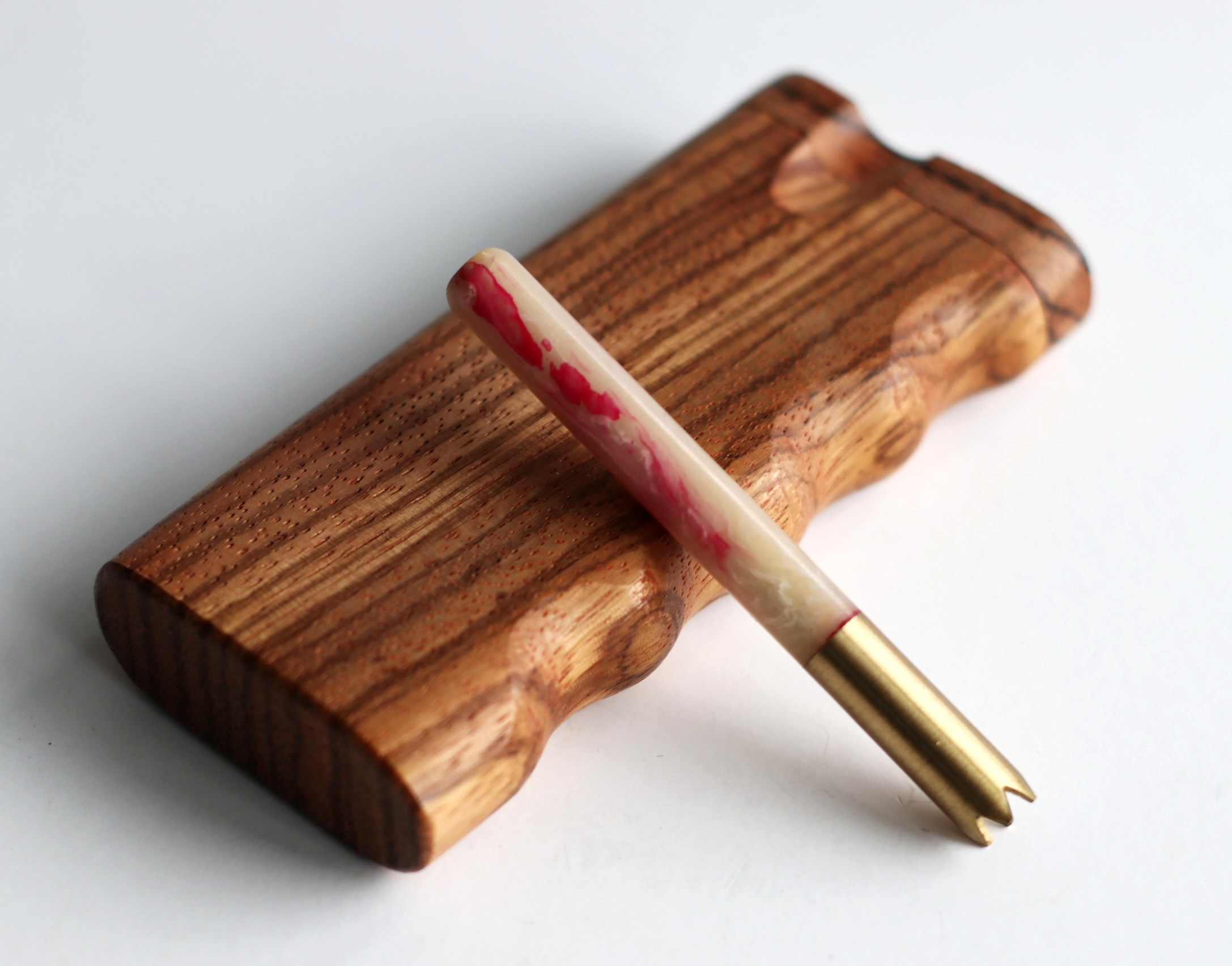 3"Brass Grinder Tip Pipe-Designed for 4" Dugouts-Pink Resin Heat Cover - Brass Grinder Tip Pipe