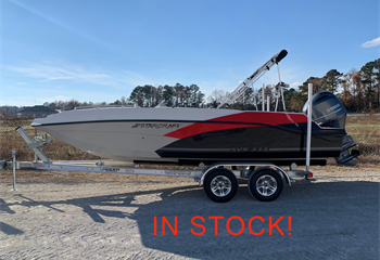 2023 Starcraft SVX 211 Red/Silver/Black Boat